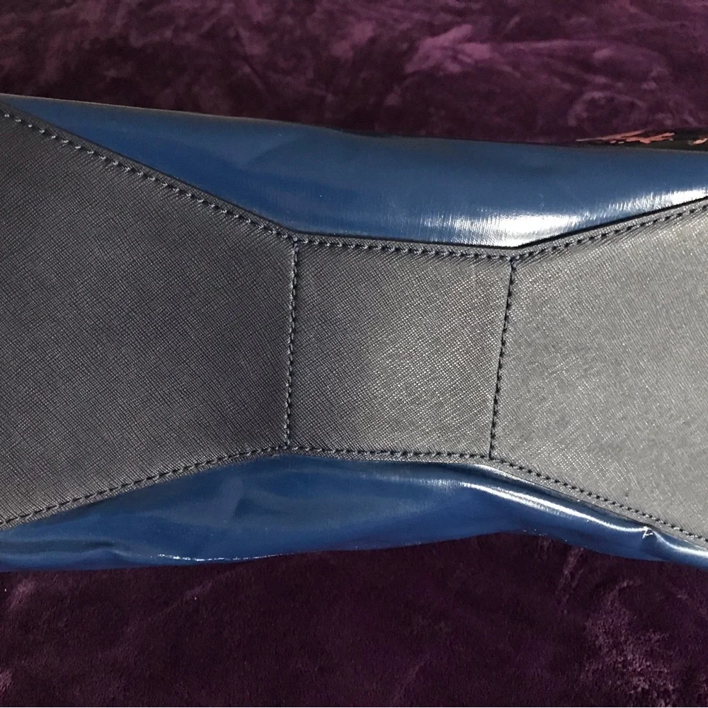 RARE - Kate Spade Going Places Tote - Picture 3 of 6